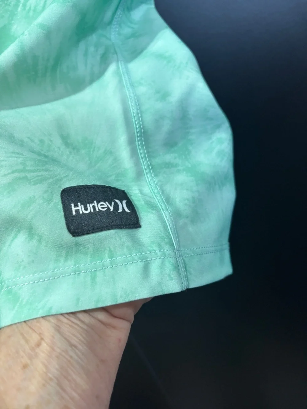 Hurley Weekender 20” Board shorts,quick dry,4 way stretch,back velcro pocket